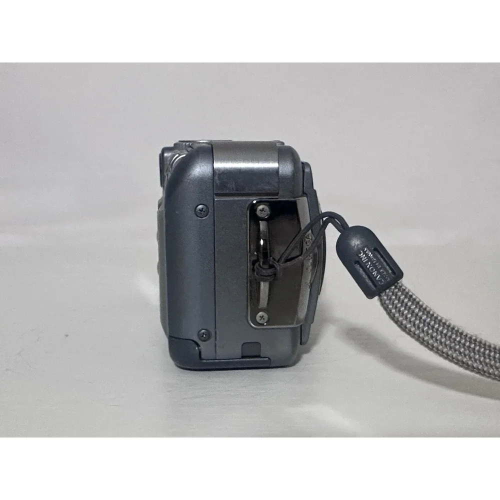 Canon PowerShot S40 4MP Digital Camera Silver Compact Point & Shoot Untested